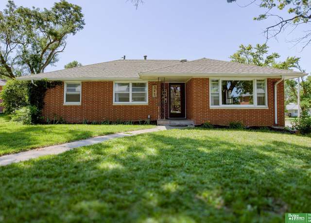 Property at 347 W Westplains Rd, Gretna, NE 68028, 3 beds, 1.5 baths