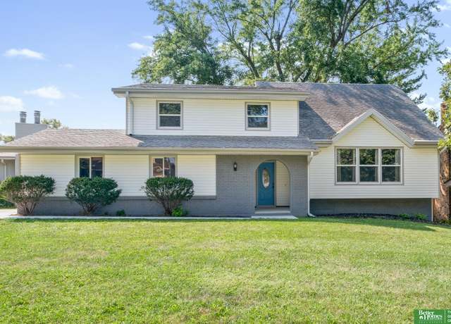 Property at 3501 Leawood Dr, Bellevue, NE 68123, 4 beds, 3.5 baths