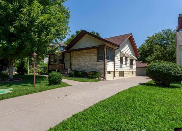 Property at 2031 N 49th St, Omaha, NE 68104, 3 beds, 2 baths