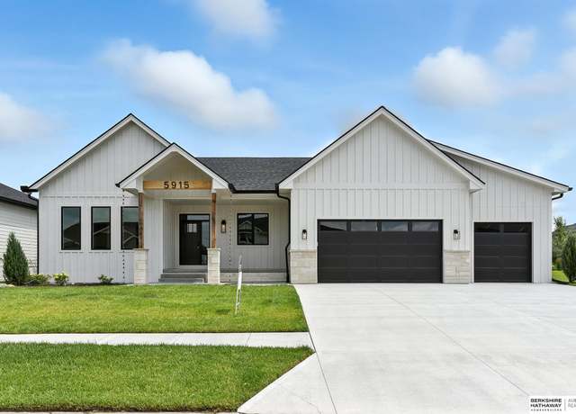 Property at 5915 N 169 St, Omaha, NE 68116, 5 beds, 3 baths