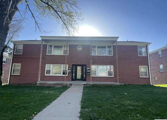 Property at 4206 N 52 St, Omaha, NE 68104, 12 beds, 4 baths
