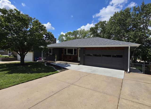 Property at 5261 S 49th St S, Lincoln, NE 68516, 6 beds, 3 baths