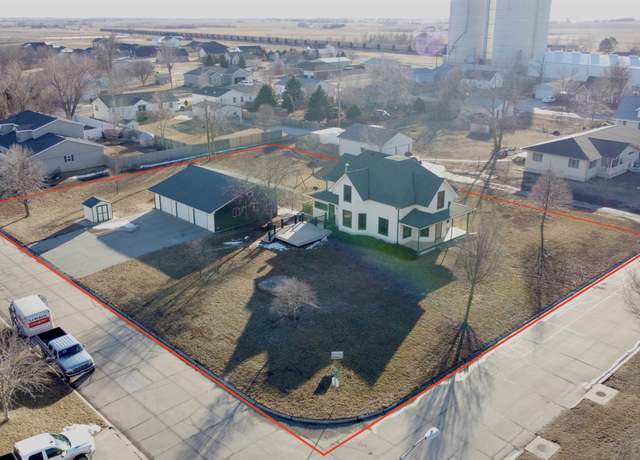 Property at 555 Peach St, Hallam, NE 68368, 4 beds, 1 bath