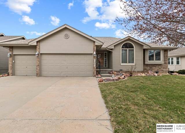 Property at 16207 Josephine St, Omaha, NE 68136, 4 beds, 3 baths