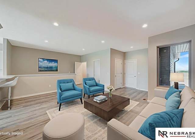 Property at 1927 Battista Ave, Lincoln, NE 68521, 2 beds, 2.5 baths