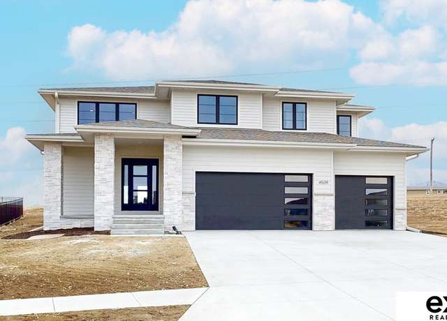 Property at 20909 Hartman Ave, Elkhorn, NE 68022, 5 beds, 4.5 baths