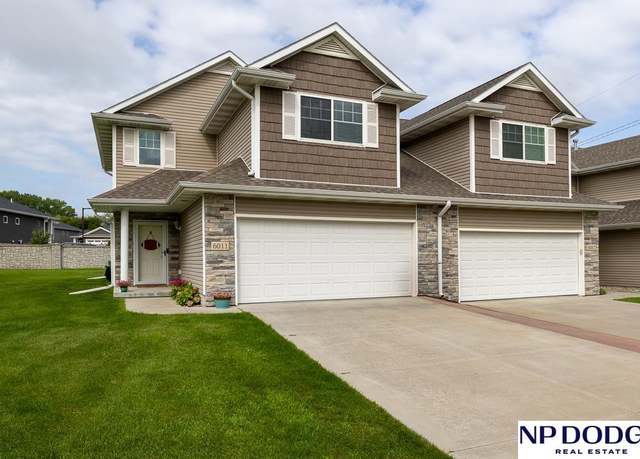 Property at 6011 Laroche Rd, Lincoln, NE 68526, 3 beds, 2.5 baths