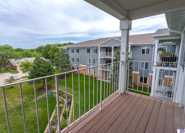 Property at 3001 S 51st Street Ct #472, Lincoln, NE 68506, 2 beds, 2 baths