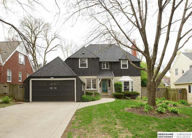 Property at 1631 N 53 St, Omaha, NE 68104, 4 beds, 2.5 baths