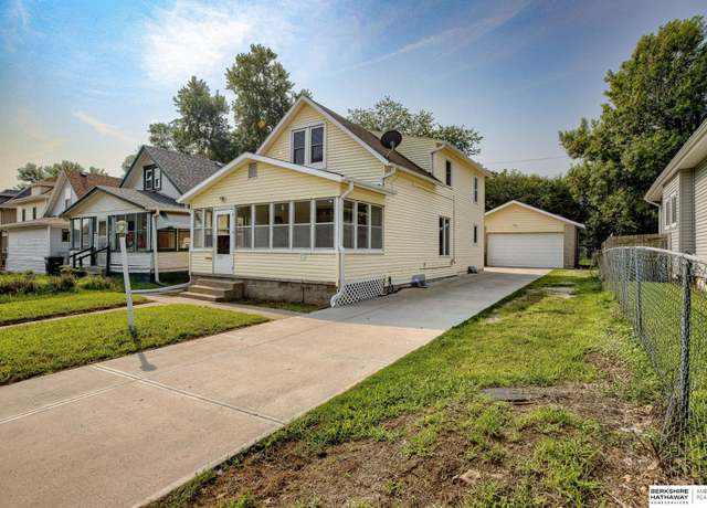 Property at 2527 Wirt St, Omaha, NE 68111, 4 beds, 2.5 baths