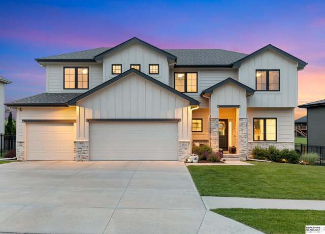 Property at 2525 N 187th Cir, Elkhorn, NE 68022, 4 beds, 2.5 baths