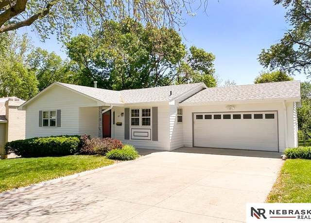 Property at 811 S Osage St, Papillion, NE 68046, 5 beds, 4 baths