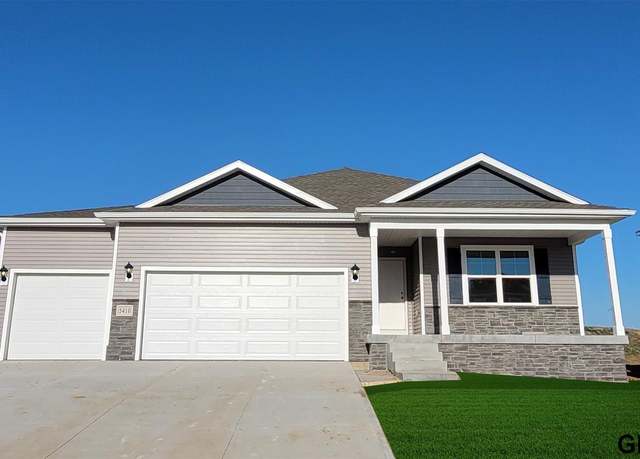 Property at 18437 Rose Lane Rd, Gretna, NE 68136, 4 beds, 3 baths