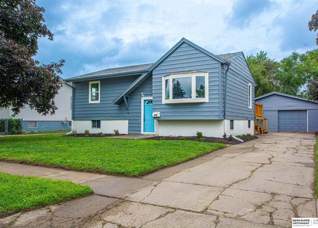 Property at 914 O Ave, Carter Lake, IA 51510, 3 beds, 1 bath