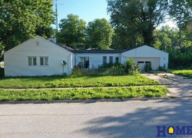 Property at 3830 Dunn Ave, Lincoln, NE 68502, 3 beds, 1 bath