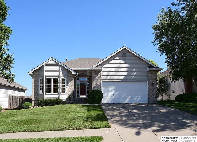 Property at 15110 Spaulding St, Omaha, NE 68116, 3 beds, 3 baths