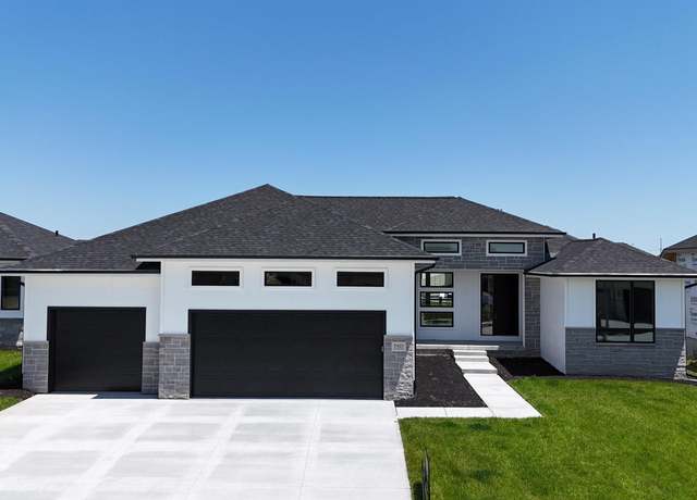 Property at 5425 N 212 St, Elkhorn, NE 68022, 6 beds, 3.5 baths