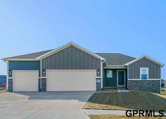 Property at 18416 Cary St, Gretna, NE 68136, 4 beds, 3.5 baths