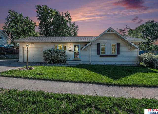 Property at 5305 N 62 St, Omaha, NE 68104, 3 beds, 1 bath