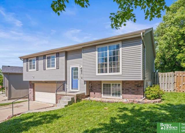 Property at 1142 Overland Trl, Papillion, NE 68046, 3 beds, 2 baths