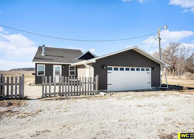 Property at 1794 160 St, Mondamin, IA 51557, 3 beds, 2.5 baths