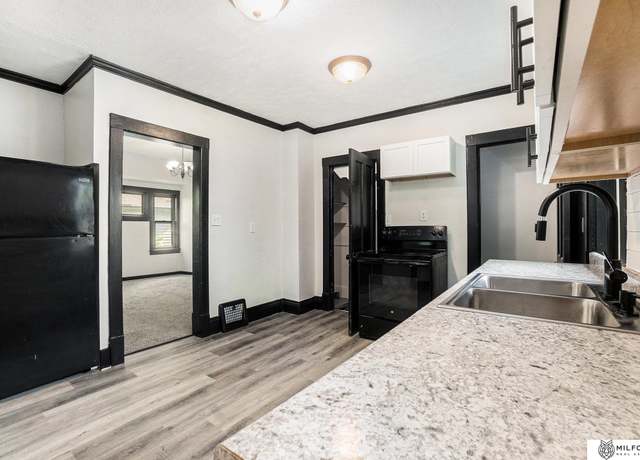Property at 4419 N 39th St, Omaha, NE 68111, 3 beds, 1 bath
