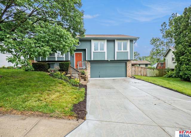 Property at 8165 Clay St, Omaha, NE 68122, 3 beds, 2.5 baths