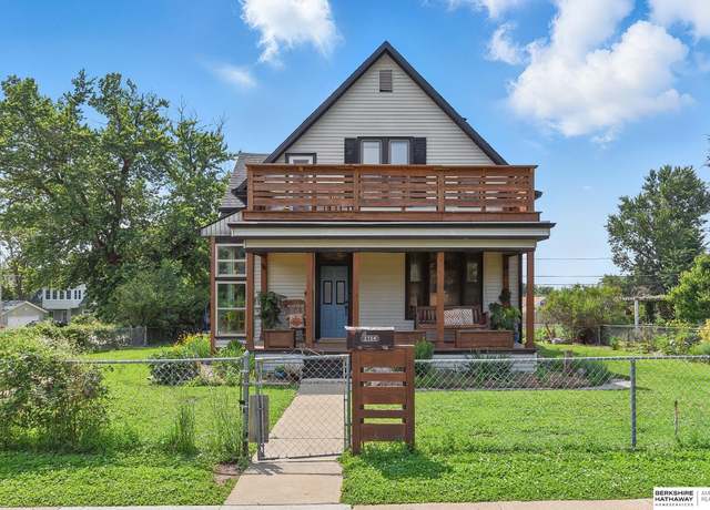Property at 2704 N 60th Ave, Omaha, NE 68104, 3 beds, 2 baths