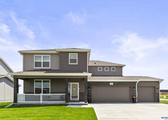 Property at 20815 Jeannie Ln, Gretna, NE 68028, 4 beds, 2.5 baths