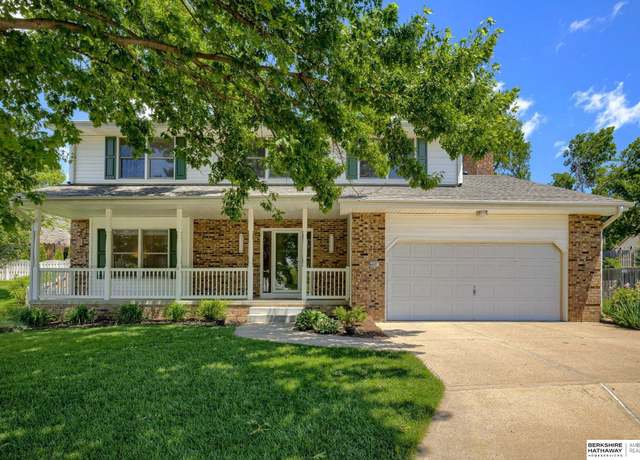 Property at 6407 S 106 Cir, Omaha, NE 68127, 4 beds, 3 baths
