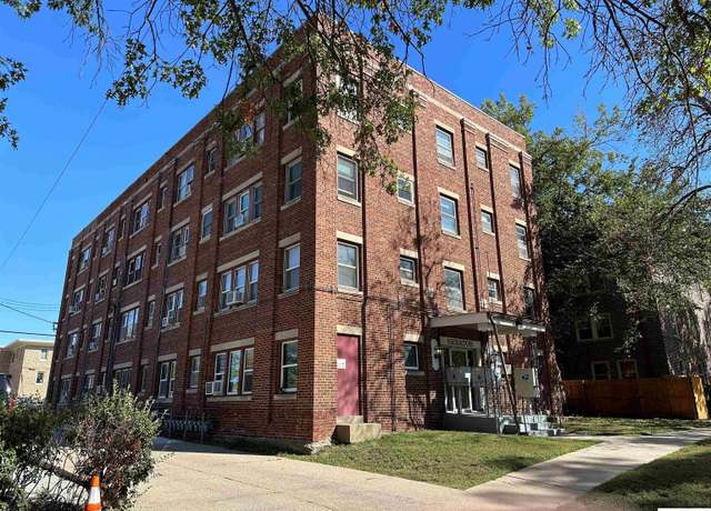Property at 1630 H St Unit C3, Lincoln, NE 68508, 1 bed, 1 bath
