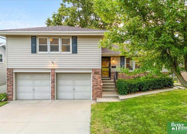 Property at 3022 S 49 Ave, Omaha, NE 68106, 4 beds, 2.5 baths
