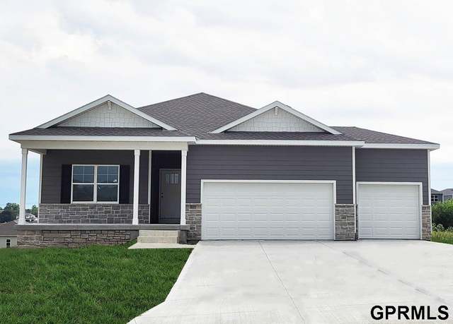 Property at 20456 Westridge Dr, Gretna, NE 68028, 4 beds, 3.5 baths