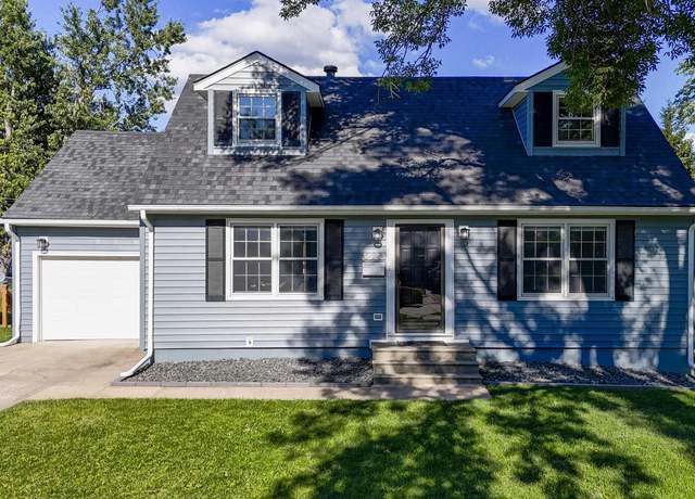 Property at 3523 S 127th Ave, Omaha, NE 68144, 3 beds, 2 baths