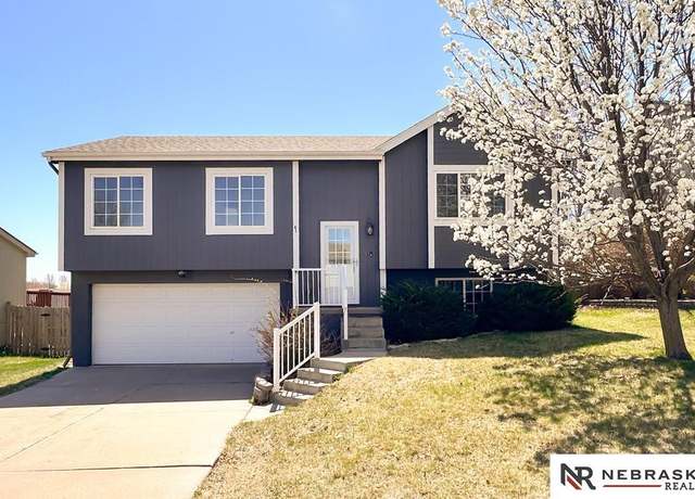 Property at 17125 Taylor St, Omaha, NE 68116, 3 beds, 2 baths