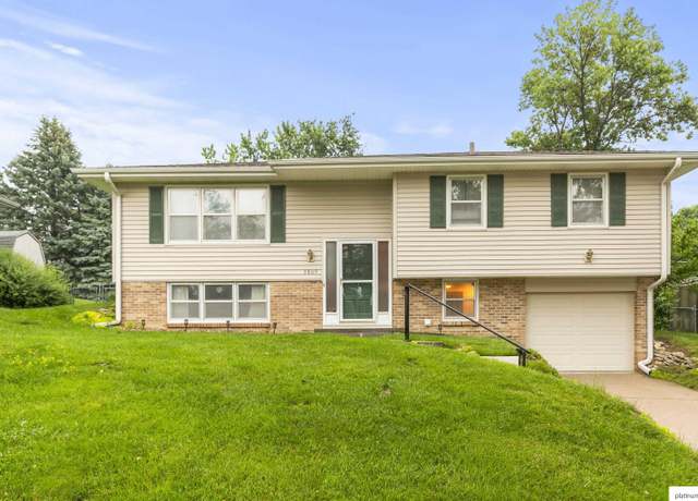 Property at 3809 N 94 St, Omaha, NE 68134-0000, 3 beds, 1.5 baths