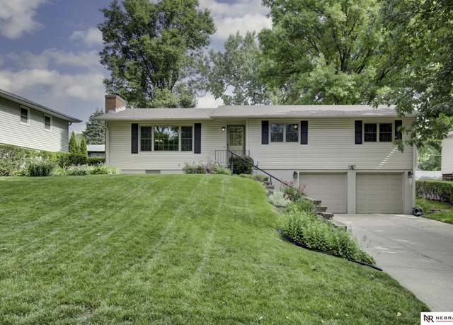 Property at 11018 Hascall St, Omaha, NE 68144, 3 beds, 2 baths