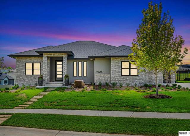 Property at 10217 S 183rd Avenue Circle, Omaha, NE 68136, 4 beds, 3 baths