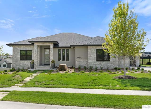 Property at 10217 S 183rd Avenue Circle, Omaha, NE 68136, 4 beds, 3 baths