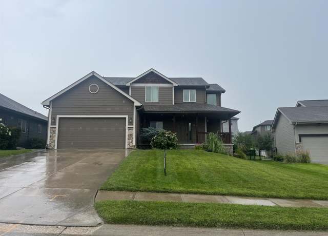 Property at 8507 S 106 St, La Vista, NE 68128, 5 beds, 4.5 baths