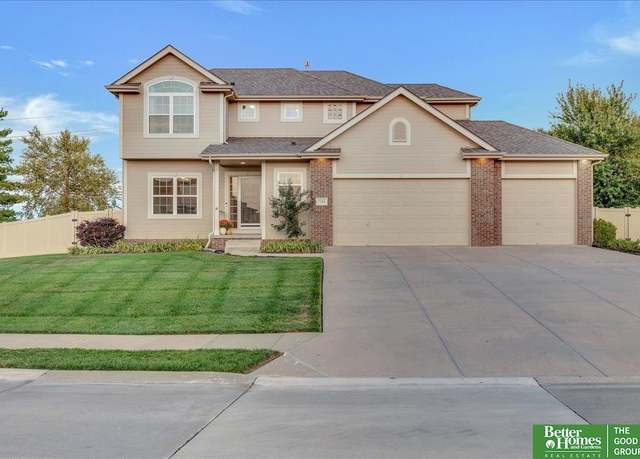 Property at 7103 S 193rd St, Gretna, NE 68028, 4 beds, 3.5 baths