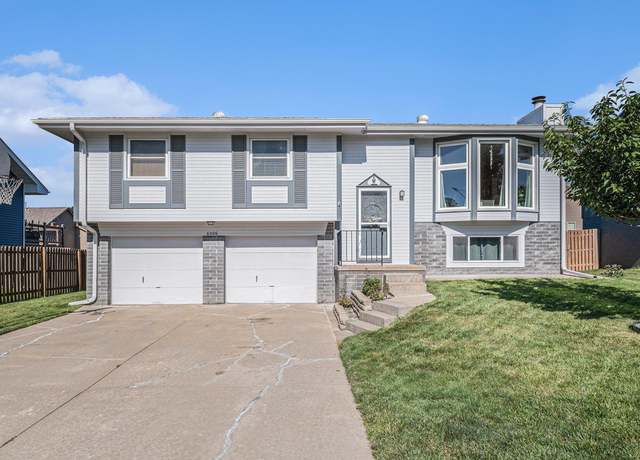 Property at 8006 S 154 St, Omaha, NE 68138, 3 beds, 1.5 baths
