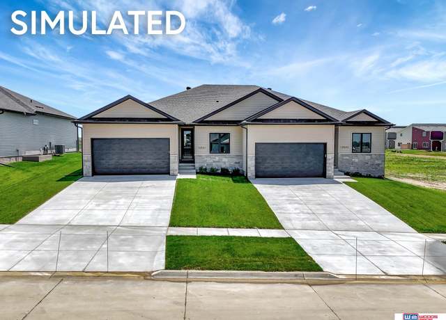Property at 10535 Majestic Ln, Lincoln, NE 68527, 4 beds, 3 baths