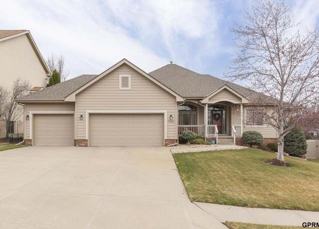Property at 17818 Washington Cir, Omaha, NE 68135, 4 beds, 3 baths