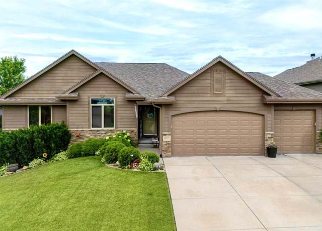 Property at 8609 Kilpatrick Pkwy, Bennington, NE 68007-0000, 4 beds, 3 baths