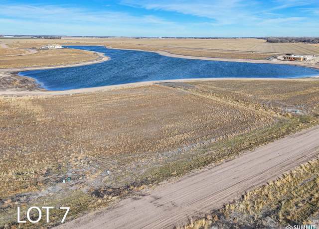 Property at 7 Bald Eagle Dr, Chapman, NE 68827