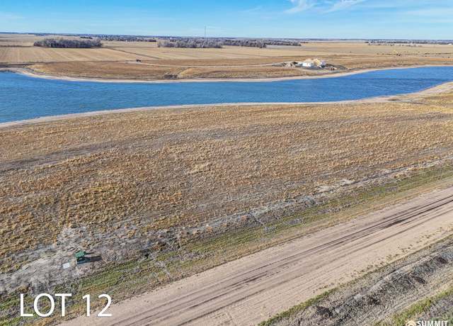 Property at 12 Bald Eagle Dr, Chapman, NE 68827