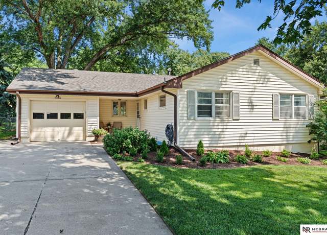 Property at 9826 Nina St, Omaha, NE 68124, 3 beds, 2 baths