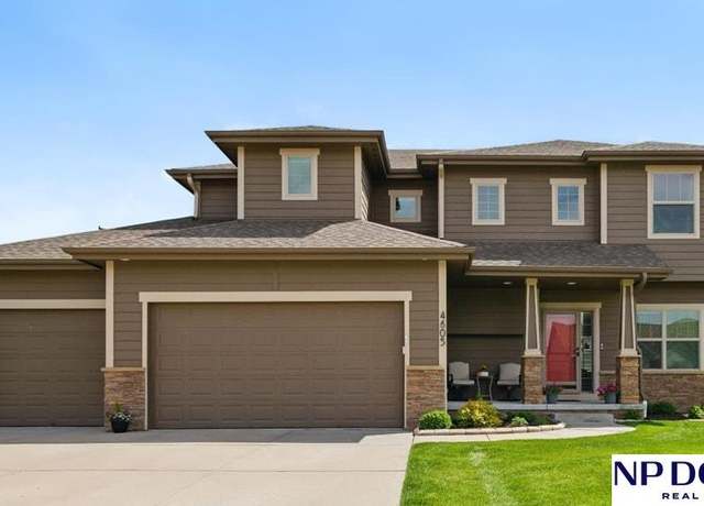 Property at 4605 Sheridan St, Papillion, NE 68133, 4 beds, 2.5 baths