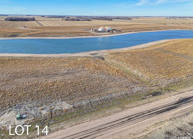 Property at 14 Bald Eagle Dr, Chapman, NE 68827